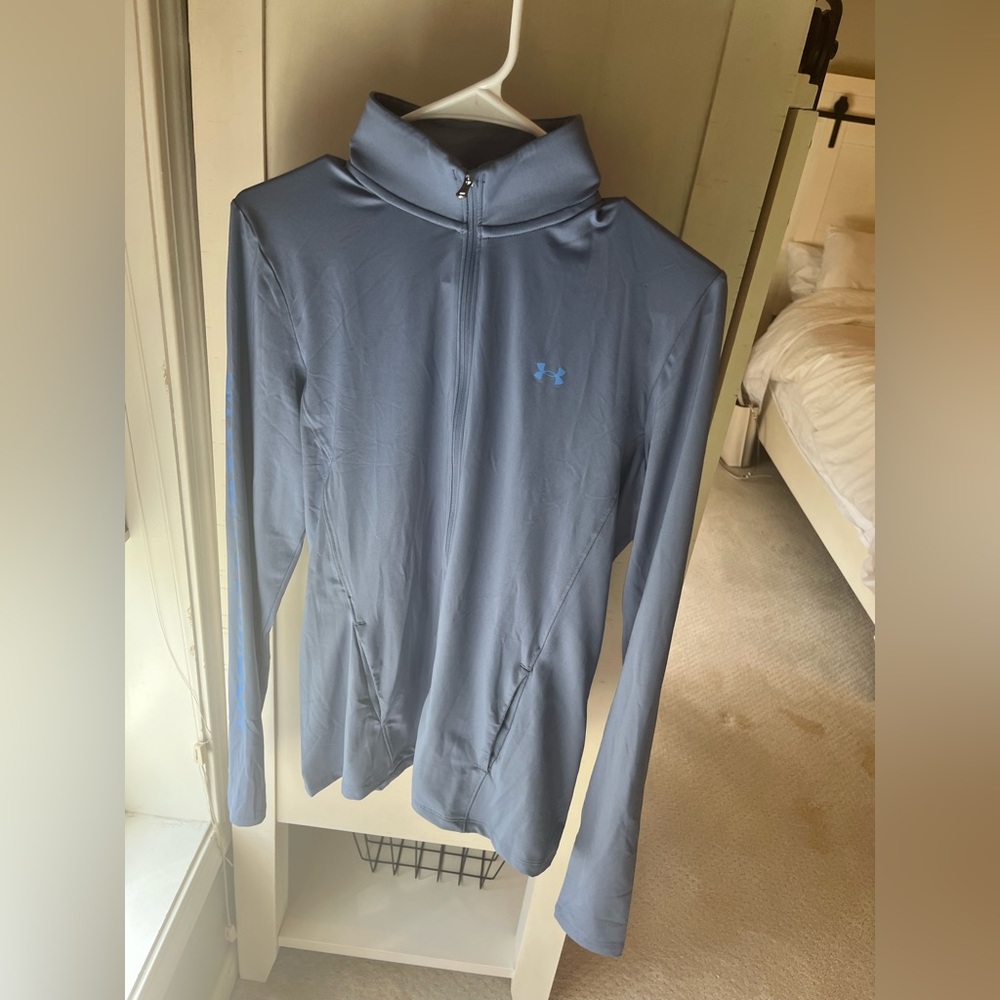 UNDER ARMOR WOMENS ZIP UP